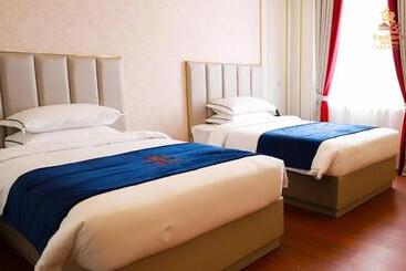 The Premier Palace Hotel And Spa