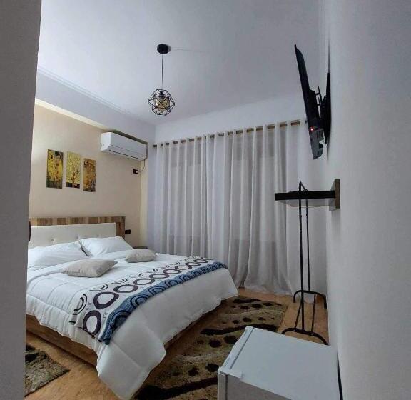 مبيت وإفطار Godard Apartments