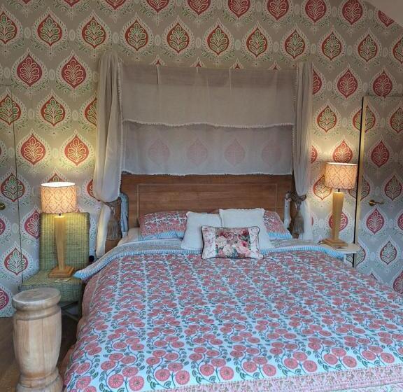 住宿加早餐  Private Suite At Llanddinog House Near Solva