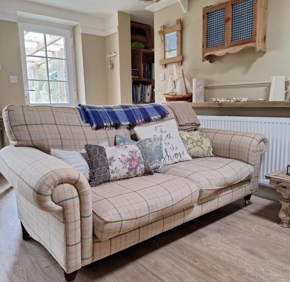 住宿加早餐  Private Suite At Llanddinog House Near Solva