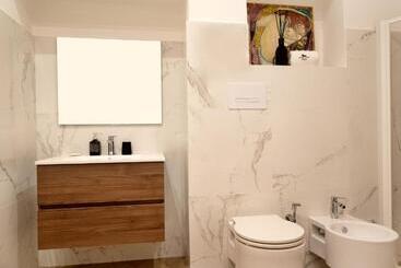 Domus Cuomo B&b