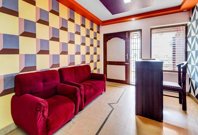 בית מלון כפרי Oyo Dev Holiday Homestay