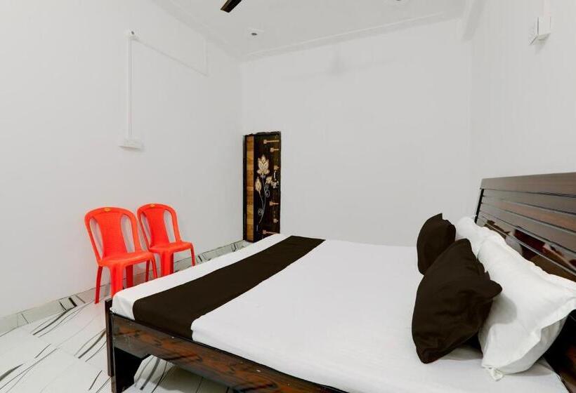 בית מלון כפרי Oyo Rd Palace