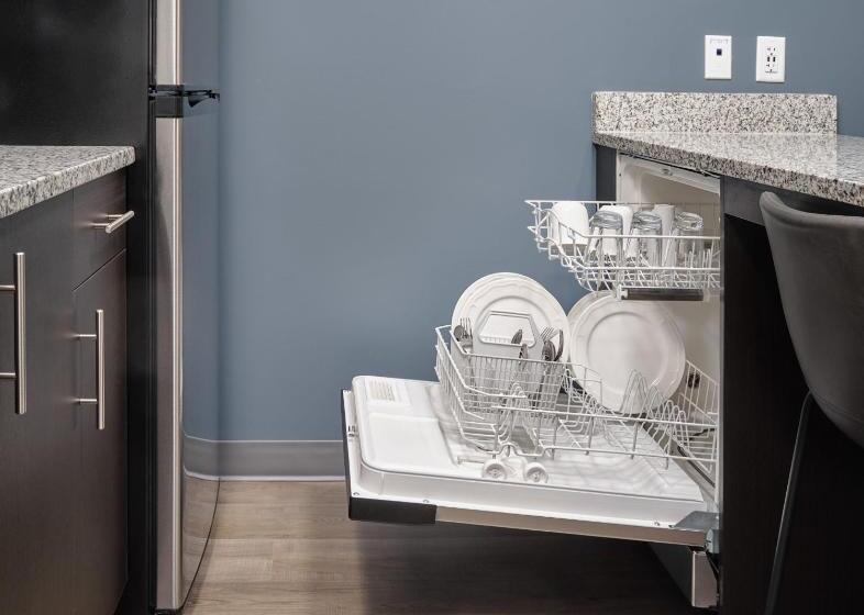 هتل Stayapt Suites Columbus Fort Benning
