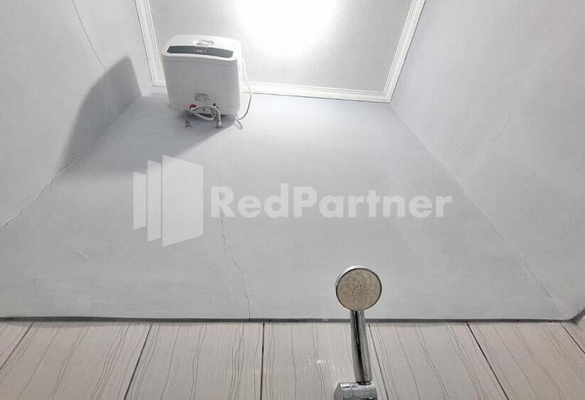 בית מלון כפרי Vins Homestay Kroya Mitra Reddoorz