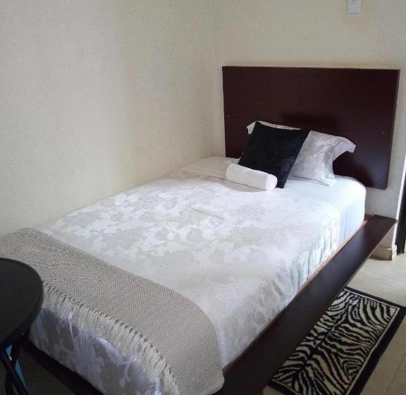 פנסיון Happy Time Guest Houses