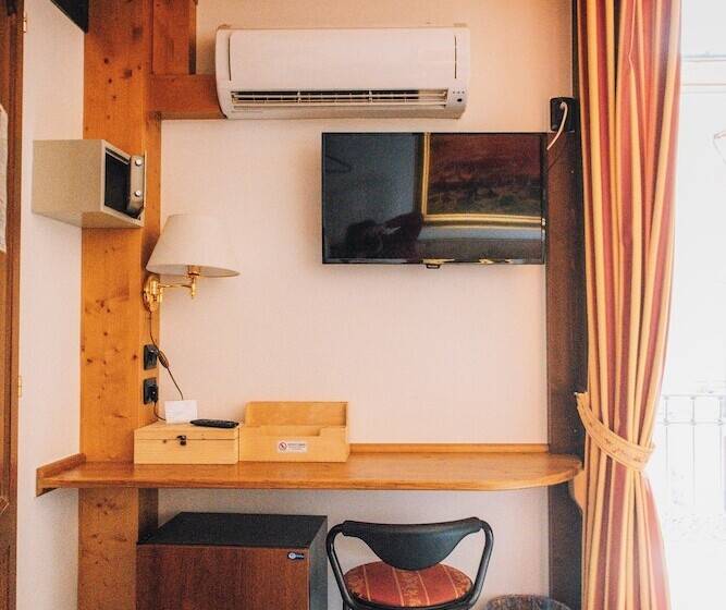 تختخواب و صبحانه Arciduca Charming House Room & Breakfast