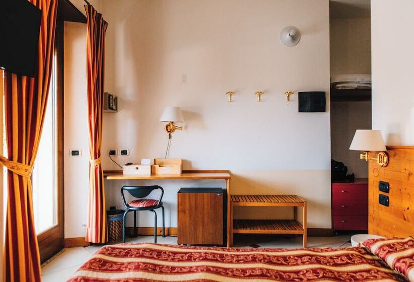 تختخواب و صبحانه Arciduca Charming House Room & Breakfast