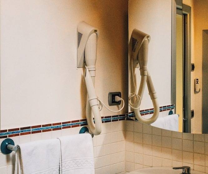 تختخواب و صبحانه Arciduca Charming House Room & Breakfast