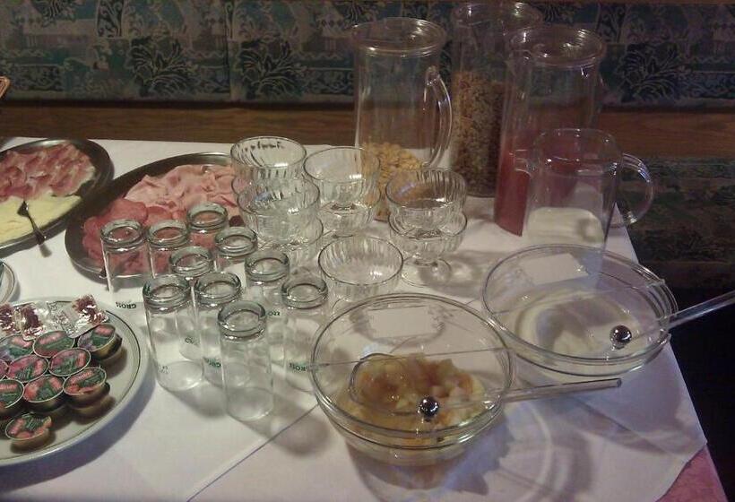 تختخواب و صبحانه Gasthof Toni