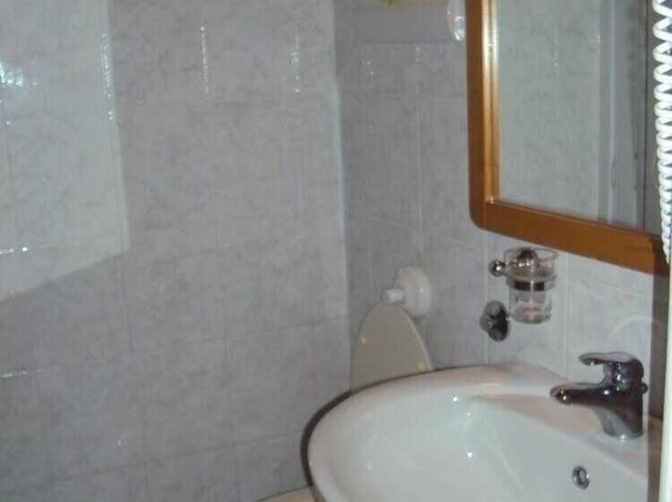تختخواب و صبحانه Mirage
