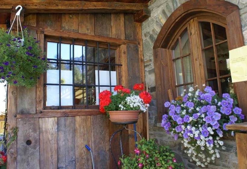 בית מלון כפרי Albergo Boule De Neige