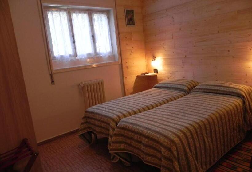 فندق Albergo Cioccarelli