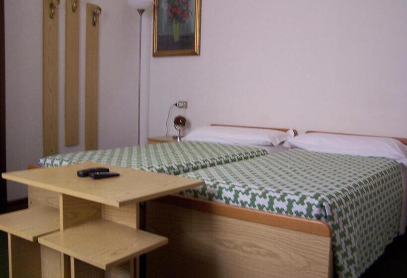 בית מלון כפרי Albergo Corona