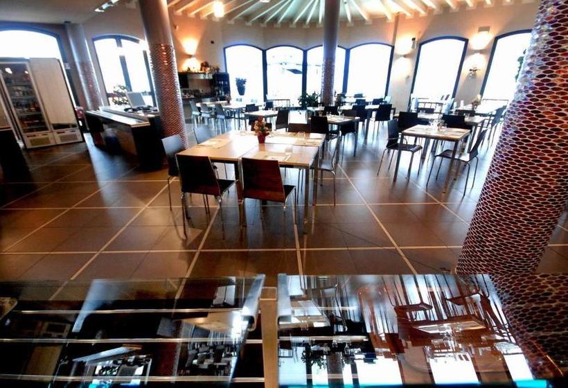 Отель Albergo Delle Industrie
