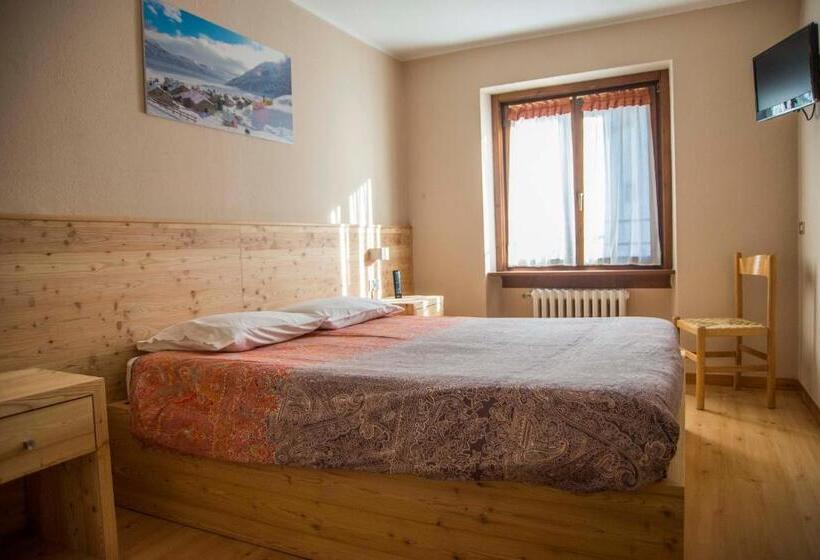 בית מלון כפרי Albergo K2