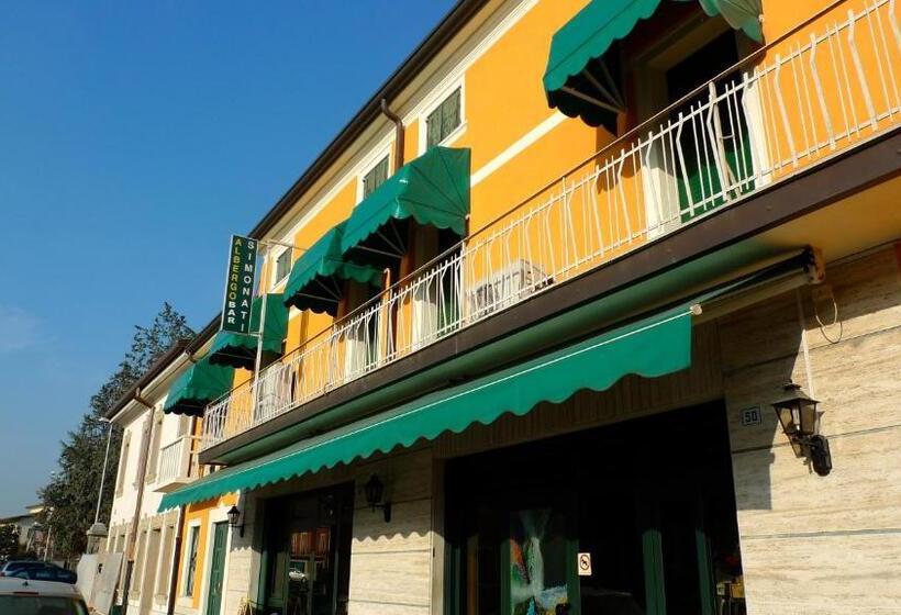 בית מלון כפרי Albergo Simonati