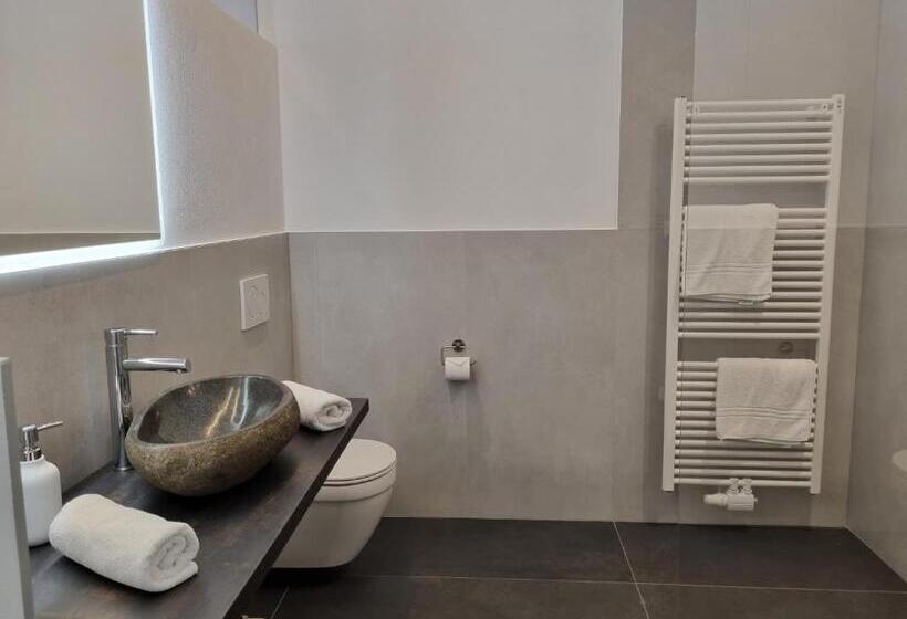 هتل Appartements Graf Hartwig