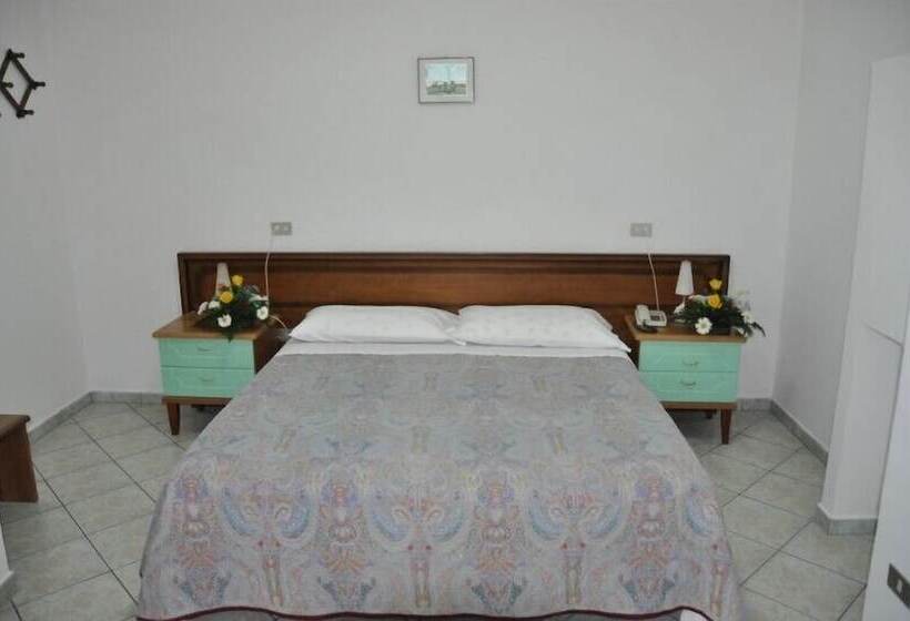 هتل Caraibi