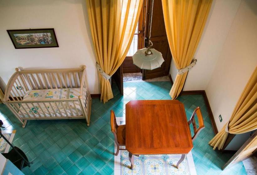 ホテル Del Sole Al Plebiscito