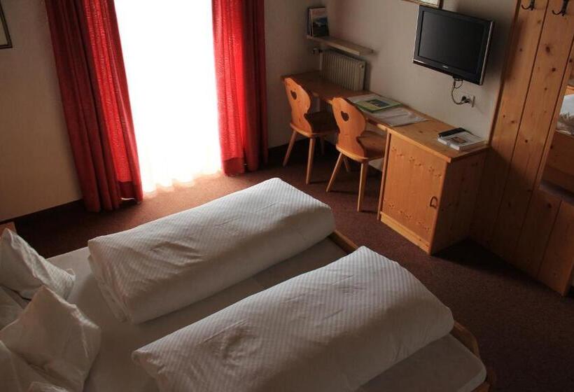 Отель B&b Gasthof Zur Linde