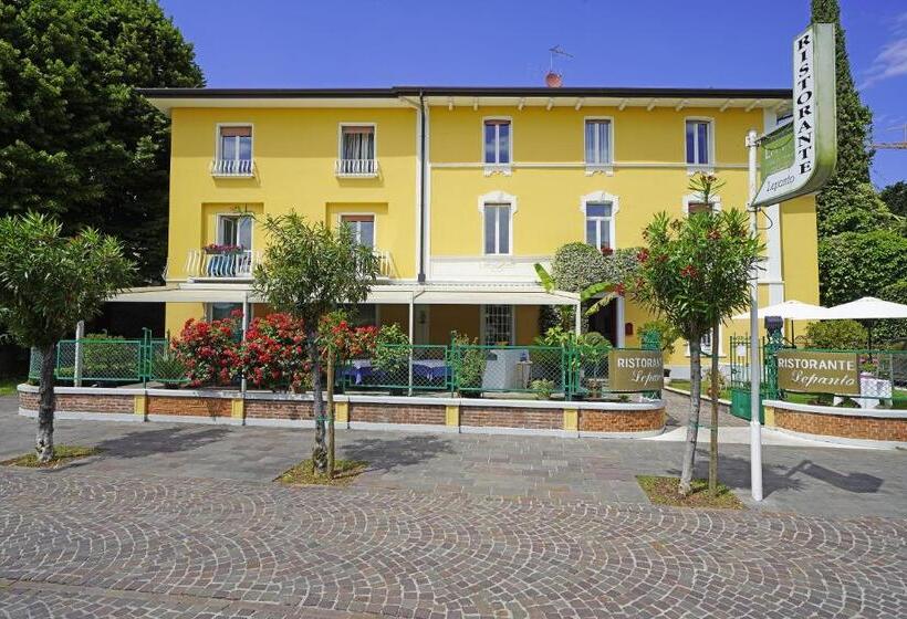 هتل Ristorante Lepanto