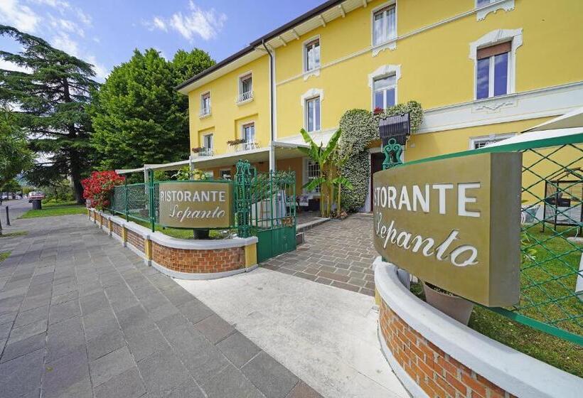 هتل Ristorante Lepanto