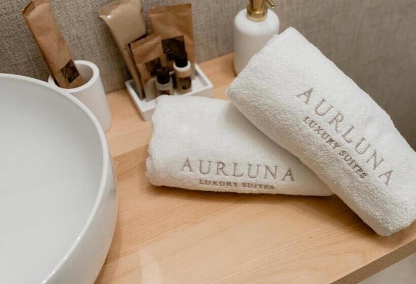تختخواب و صبحانه Aurluna Luxury Suites