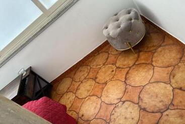 تختخواب و صبحانه Les Chambres