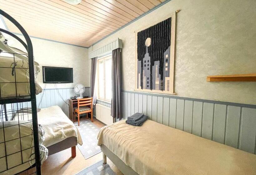 تختخواب و صبحانه Sova Guesthouse