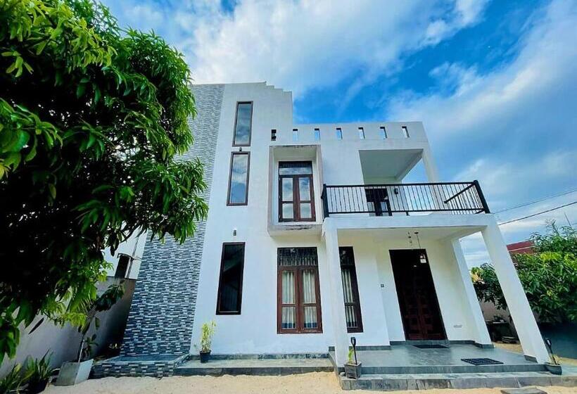 住宿加早餐  The Glory Villa Transit