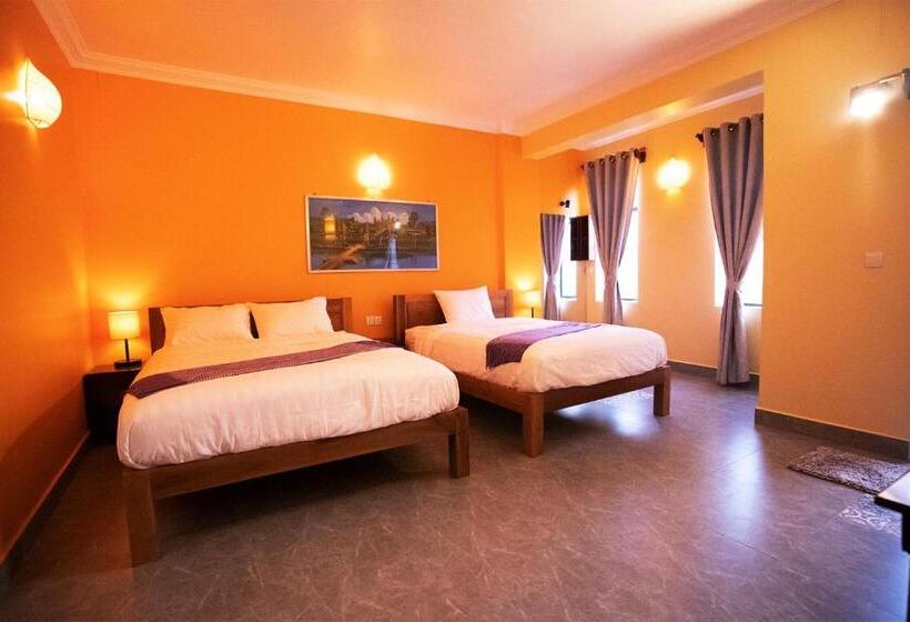 هتل Daun Penh Palace Boutique