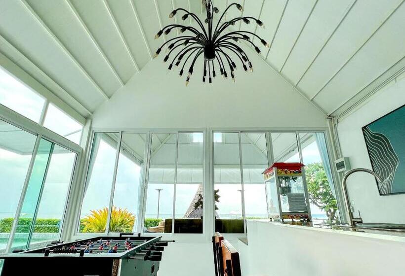 Отель One Villa Samaesarn