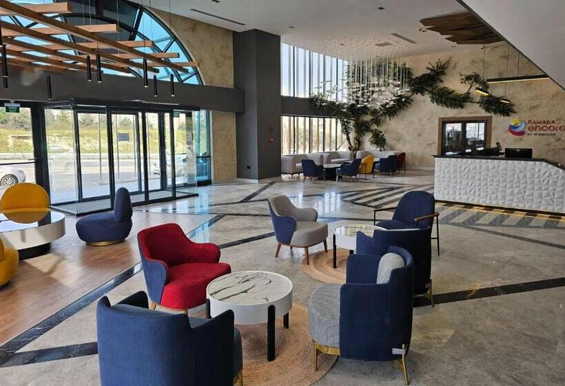 هتل Ramada Encore By Wyndham Istanbul Arnavutkoy