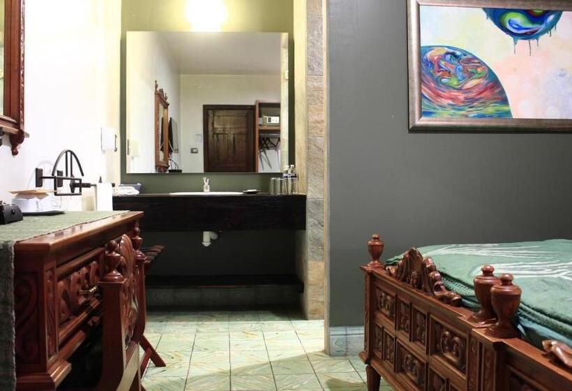 La Casa B & B
