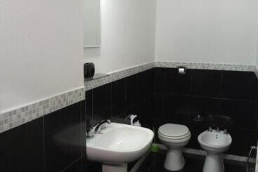 پانسیون Hostal Adelita