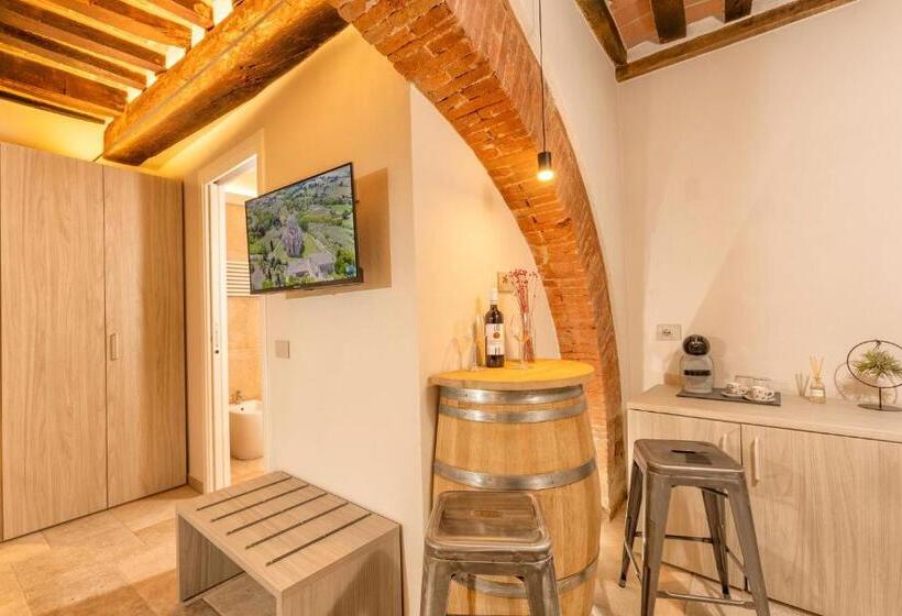 ペンション Palazzo Falcinelli Luxury Room In Montepulciano Center With Elevator