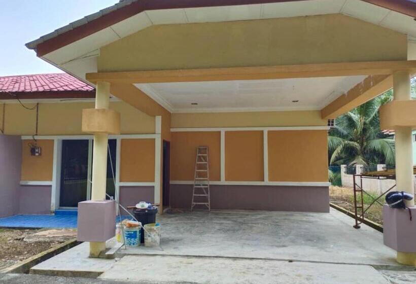 Raudhah Rest Inn