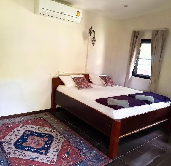 فندق صغير Jungle Vibes