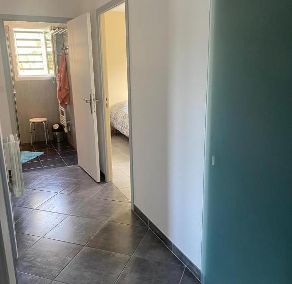 مبيت وإفطار Chez Sylvain