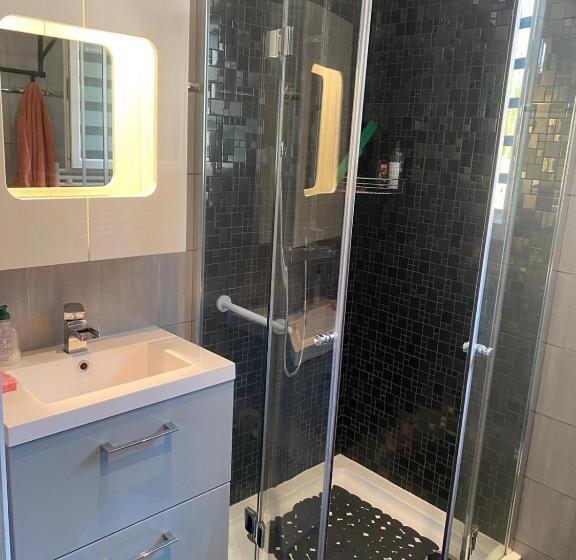 مبيت وإفطار Chez Sylvain