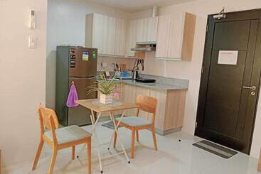 Cozy Studio Unit In A Condominium