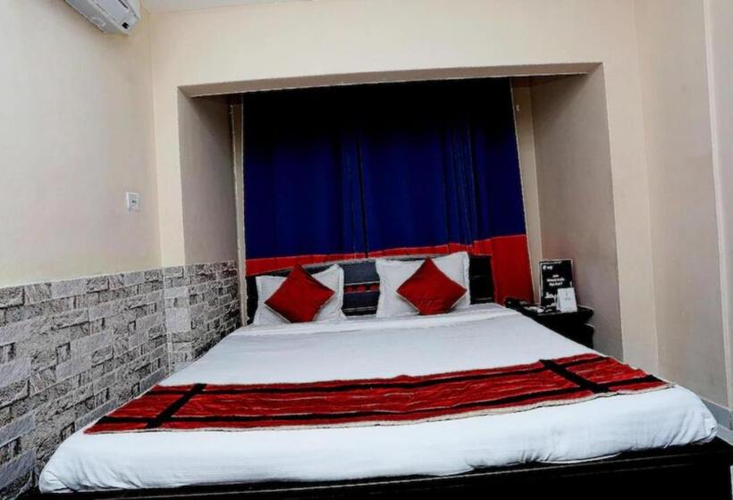 Goroomgo White Palace Hotel & Resort New Alipore Kolkata