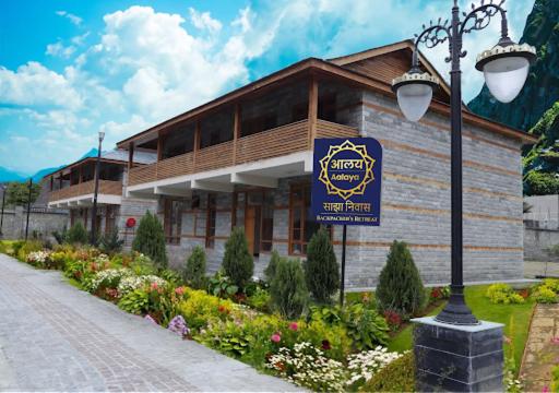 فندق Ezzenza Swarg By Beas Golf Resort   Devlok Manali