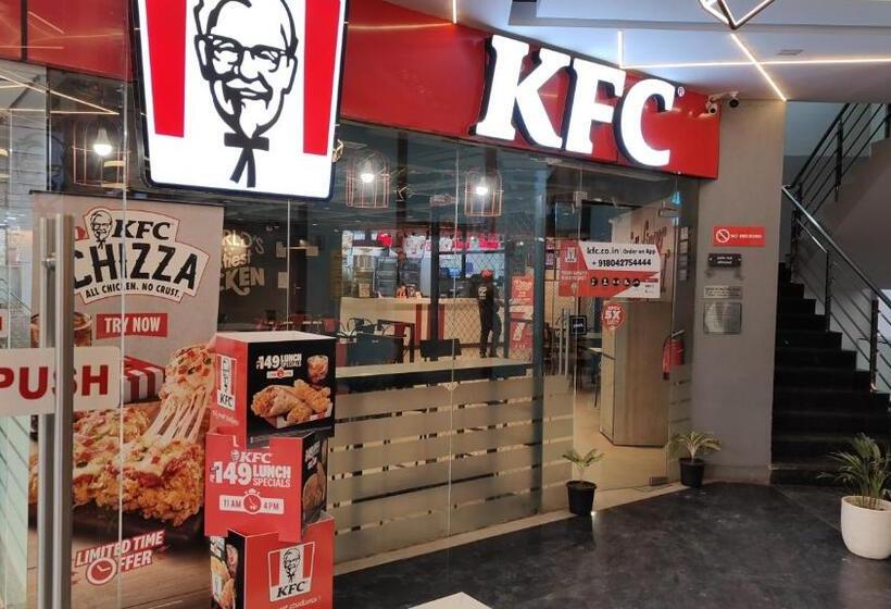 בית מלון כפרי Grt Square