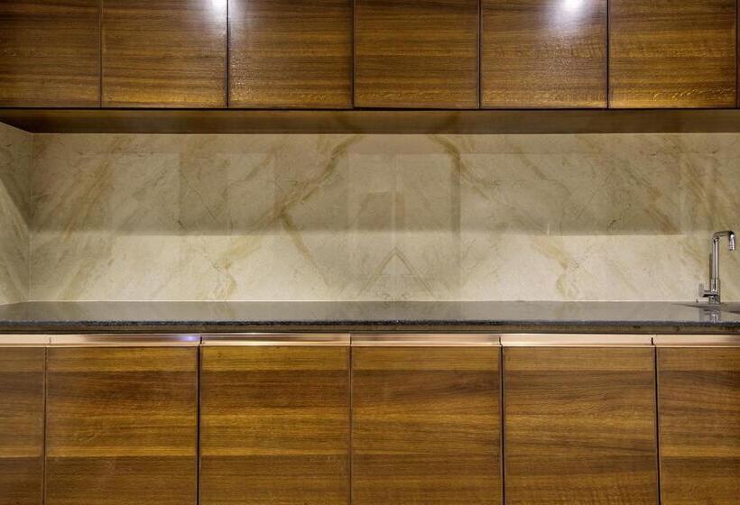 هتل Lance 21   Ashok Nagar