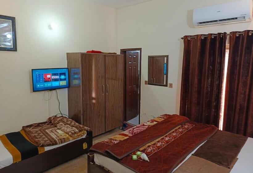 هتل Second Home Family