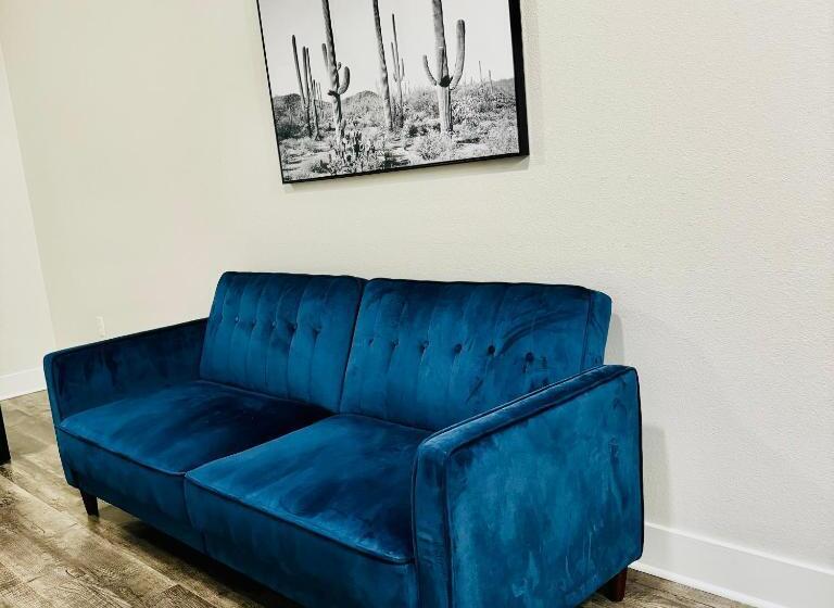 فندق Stylish Hollywood Blvd. W/ Free Parking