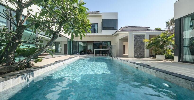 هتل Sun Diego Resort Pool Villa