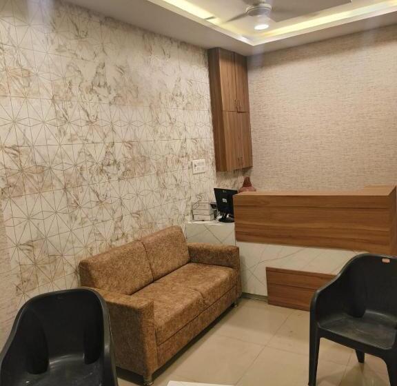 酒店 Vr Inn